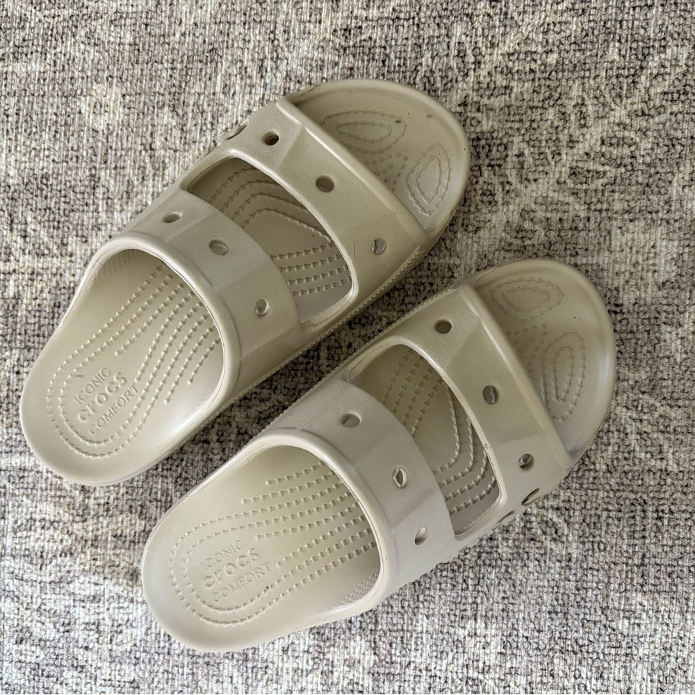 Croc slides